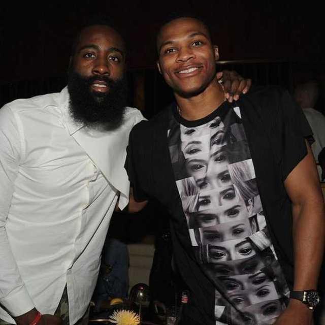 火爆，辽超总决赛大连队vs本溪队共有55678名观众观战（辽超总决赛热度爆表：大连战本溪，55678名球迷到场见证）