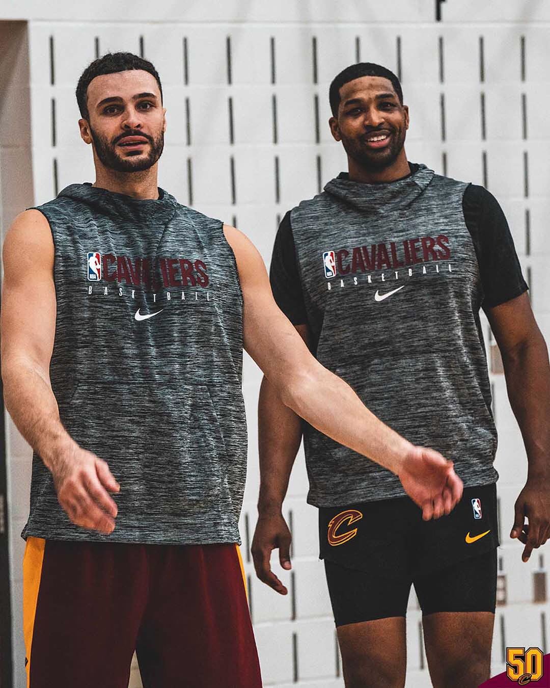 状态出色！哈登半场17分5助，伦纳德轰下18分（状态拉满！哈登半场17分5助攻，伦纳德砍下18分）