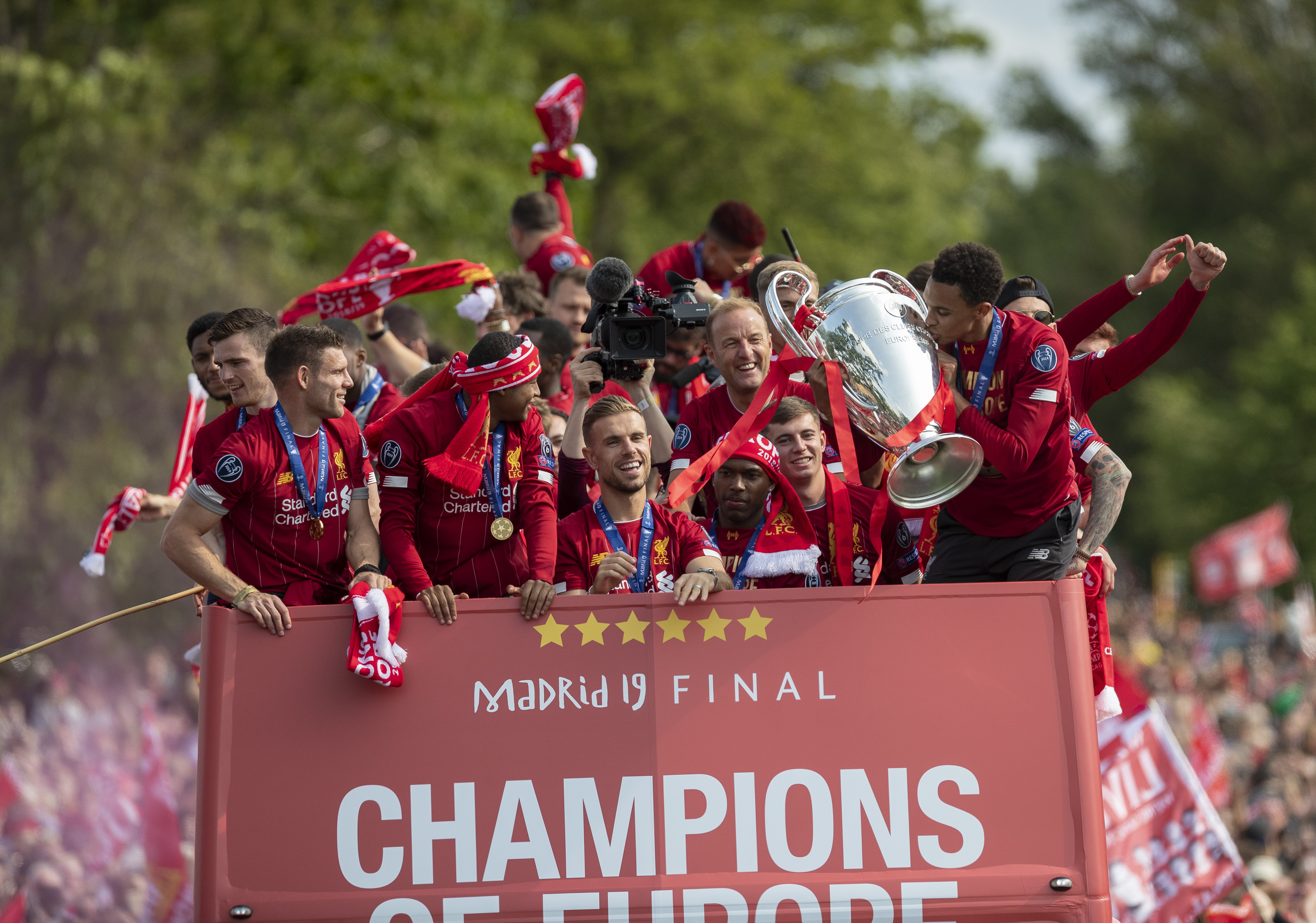 残特奥会游泳比赛 徐兴尚成“六冠王”（残特奥会游泳赛场 徐兴尚豪取六冠）