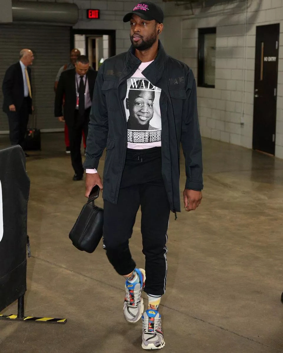 斯洛特：萨拉赫有权不满但不该向媒体说 俱乐部需要做出处理（斯洛特：理解萨拉赫不满，但不应对媒体发声，俱乐部需作出处理）